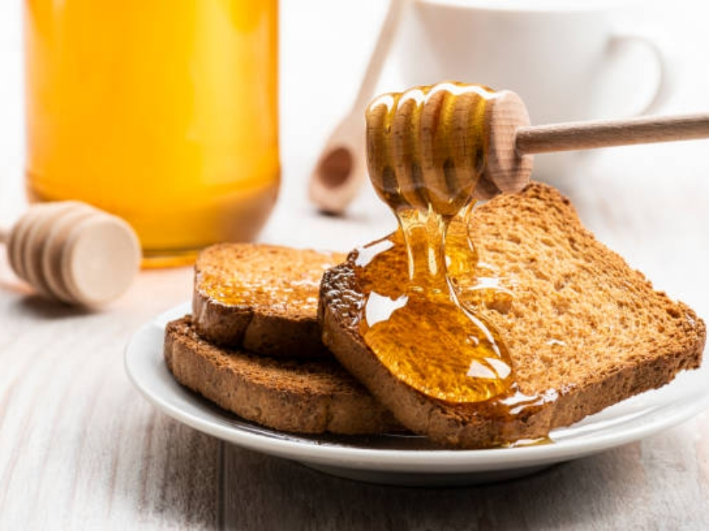 Không pha mật ong với nước nóng